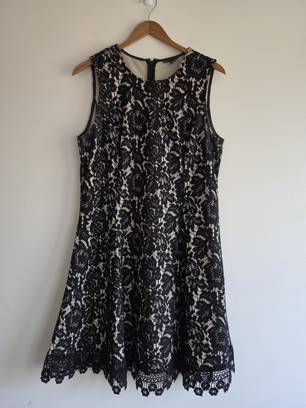 Roz & Ali Black Lace Overlay Midi Dress Cream Underlay Sleeveless Classic 14